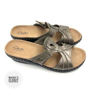 New Clarks Bendables Pewter Silver Metallic Slip On Strap Leather Wedge Sandal